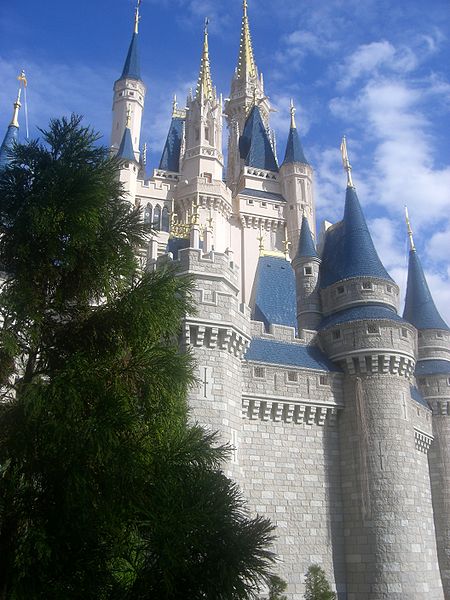 Cinderellas_castle_2007