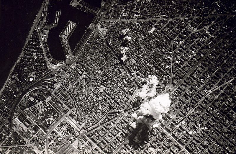 800px-Barcelona_bombing